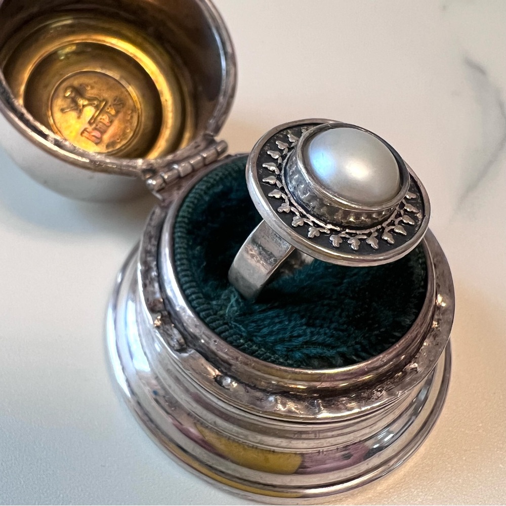 Spectacular Vintage Mabe Pearl and 925 Sterling Silver Lunar Ring - Picture 5 of 9